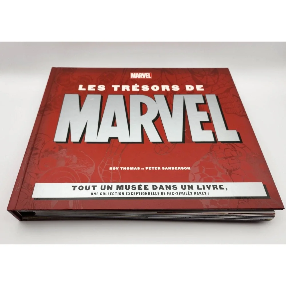 The Marvel Vault: Museum-in-a-Book with Rare Collectibles FRENCH‎